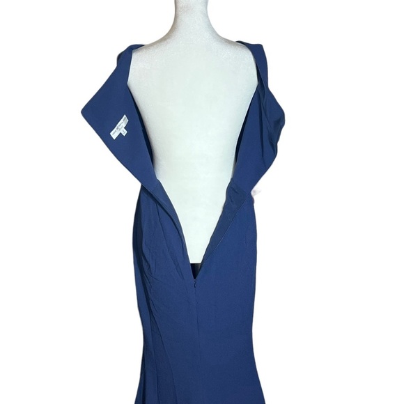 DRESS the POPULATION Bridal Jackie Off the Shoulder Trumpet Gown Navy, Small - Picture 4 of 8